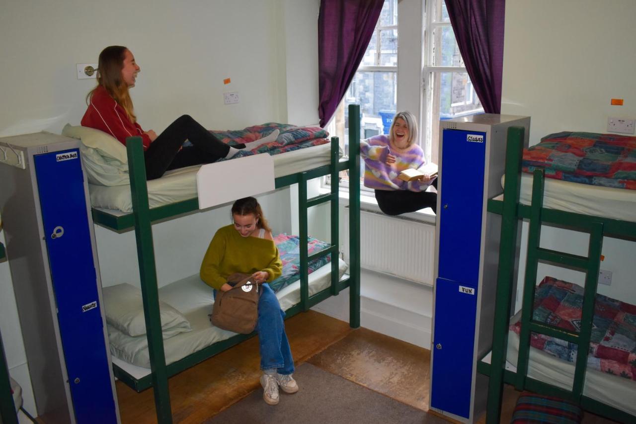Хостел Royal Mile Backpackers Эдинбург Экстерьер фото