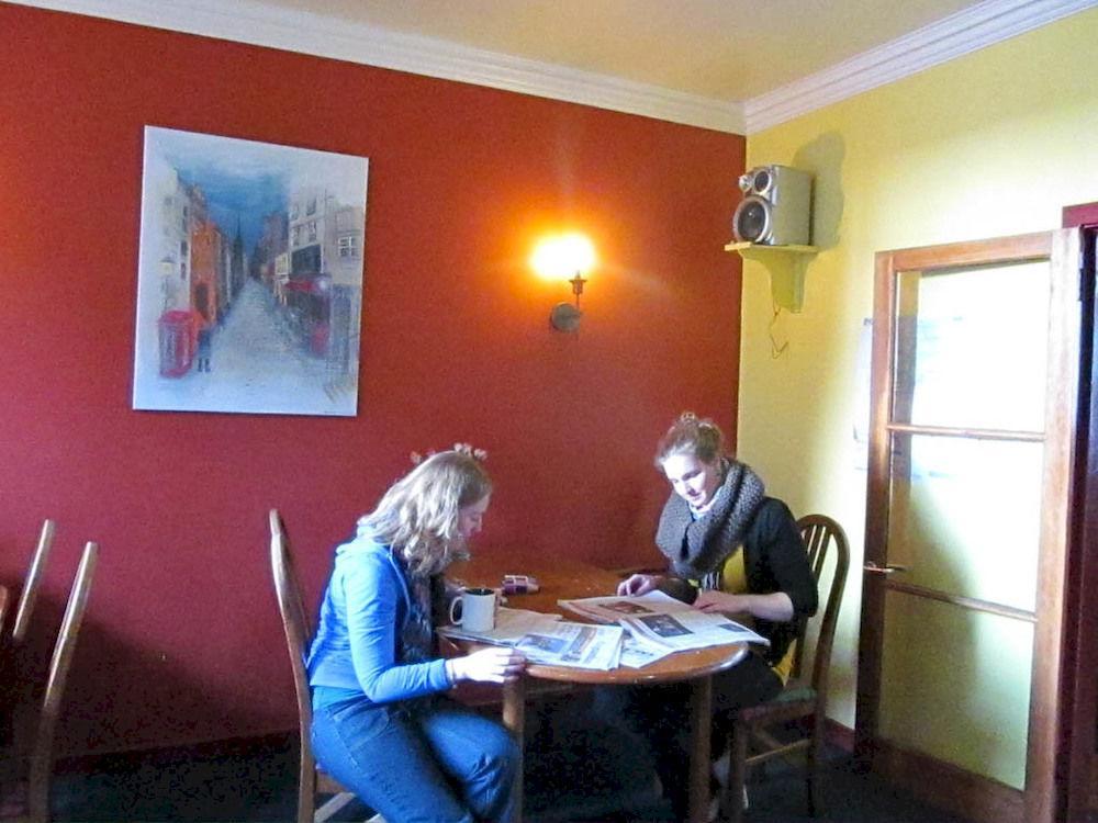 Хостел Royal Mile Backpackers Эдинбург Экстерьер фото