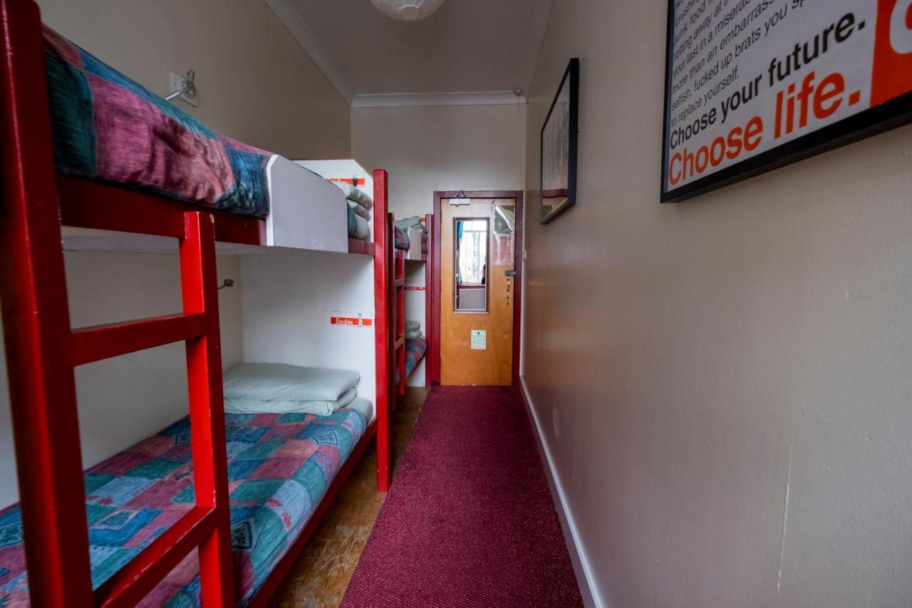 Хостел Royal Mile Backpackers Эдинбург Экстерьер фото